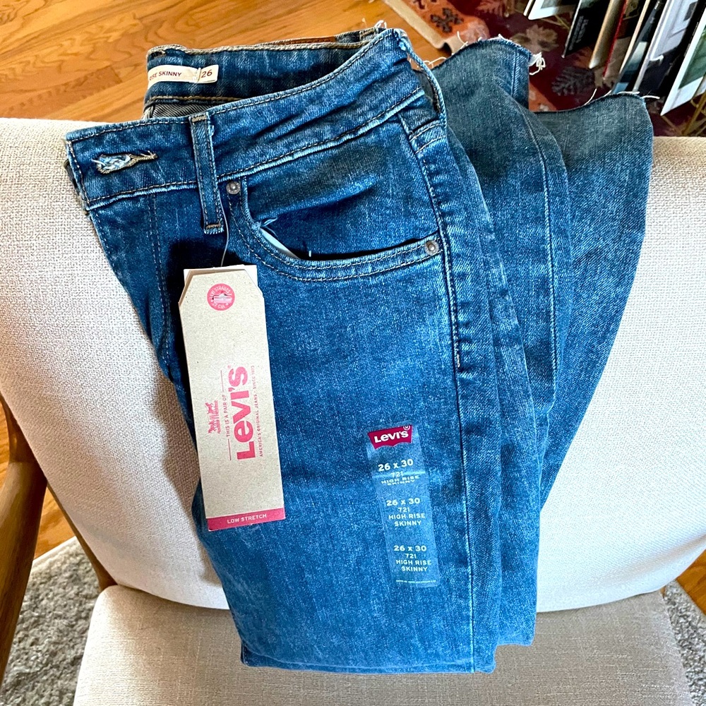 NWT Levi’s High Rise Skinny Jeans